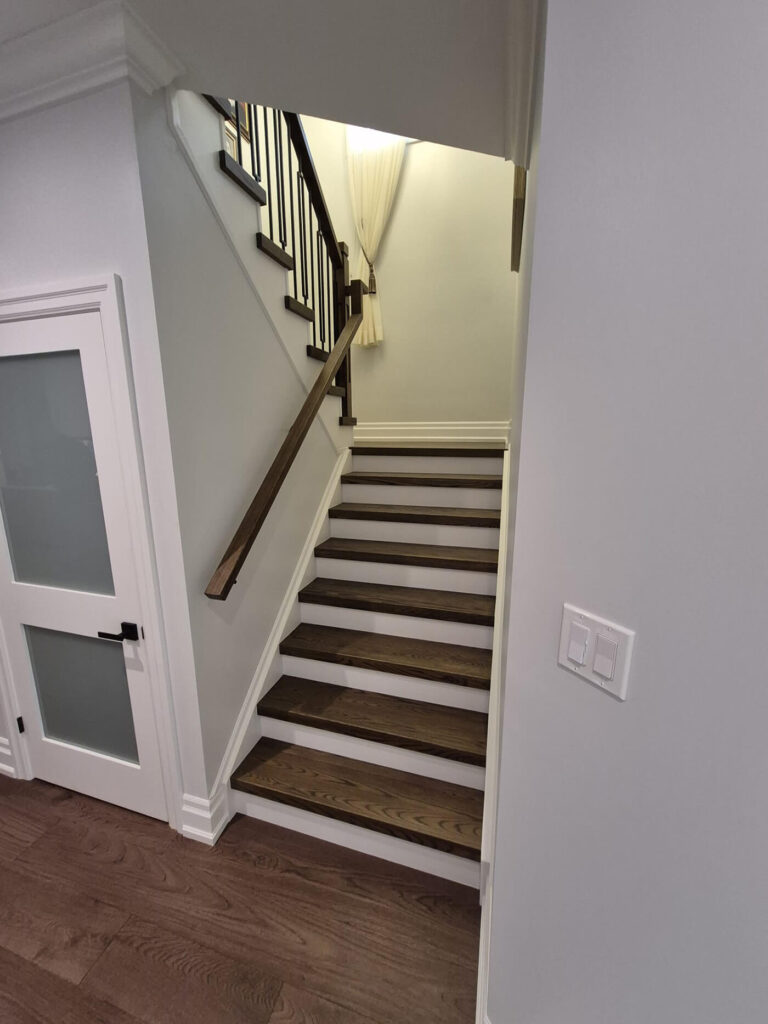 Enveloped Railing Custom Railing Installation Oakville | Skilled Installers